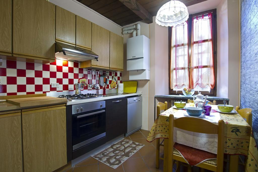 Appartamenti Orta Орта-Сан-Джуліо Номер фото